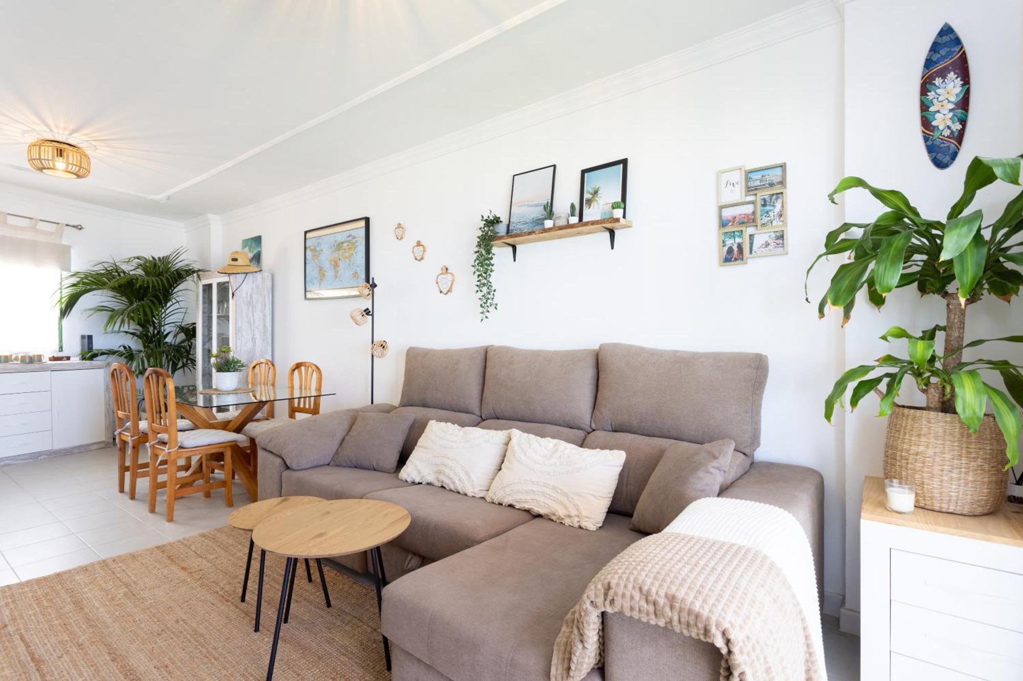 Acogedor Con Vistas Al Mar En Apartament